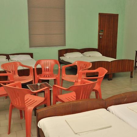 Valli Hotel Thanjavur Ngoại thất bức ảnh