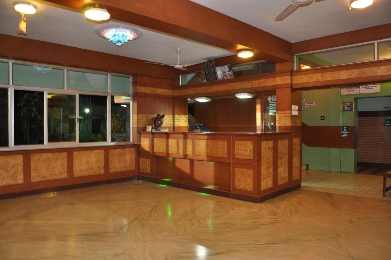 Valli Hotel Thanjavur Ngoại thất bức ảnh