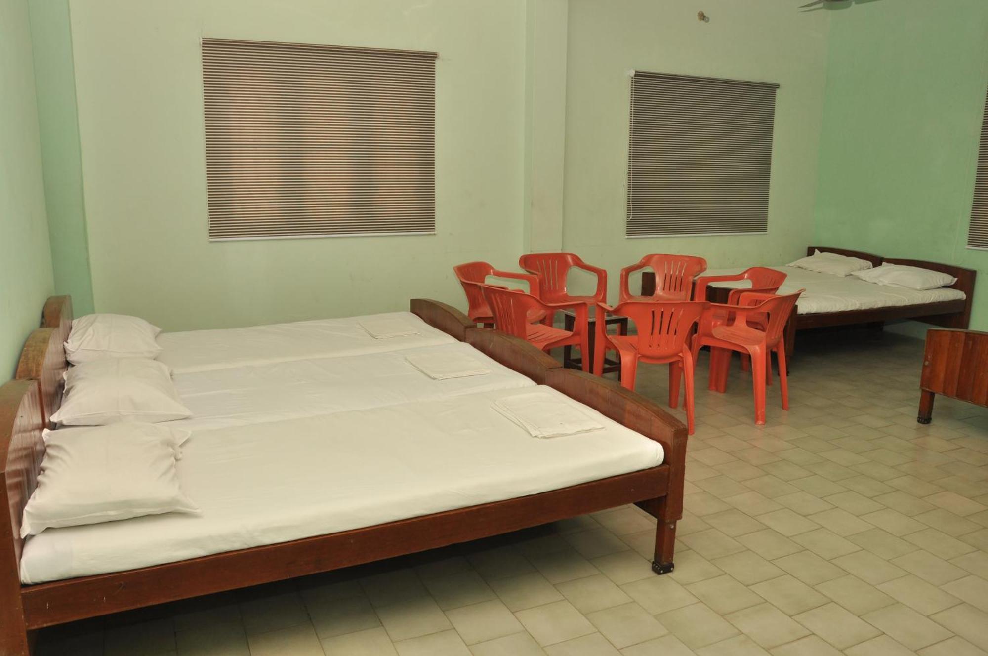 Valli Hotel Thanjavur Ngoại thất bức ảnh
